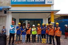 DOKOKUMENTASI_ALUMNI_DI_DUNIA_KERJA